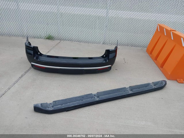 1GKS2GKD9NR355302 GMC Yukon Xl 4wd Slt