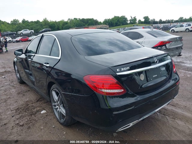 Mercedes-Benz E 300 2019 WDDZF4JB8KA622488 Image 3