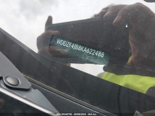 Mercedes-Benz E 300 2019 WDDZF4JB8KA622488 Image 9