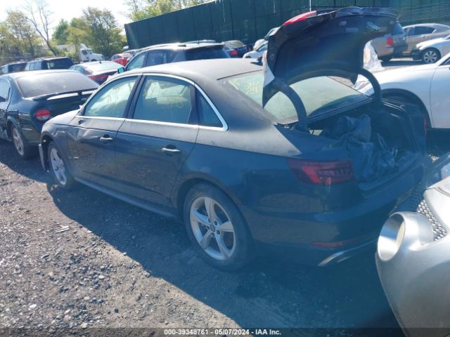 WAUDNAF42KA022272 Audi A4 45 Premium