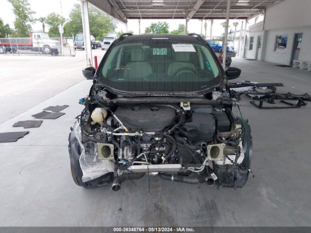 1FMCU0G96HUC19146 Ford ESCAPE SE