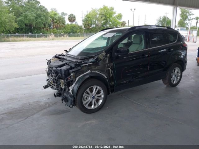 1FMCU0G96HUC19146 Ford ESCAPE SE