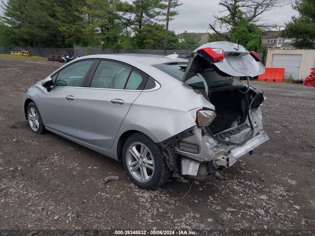 Chevrolet Cruze Lt Auto 2018 1G1BE5SM9J7104155 Image 3