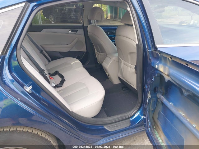Hyundai SONATA SE 2017 5NPE24AF2HH554729 Image 8