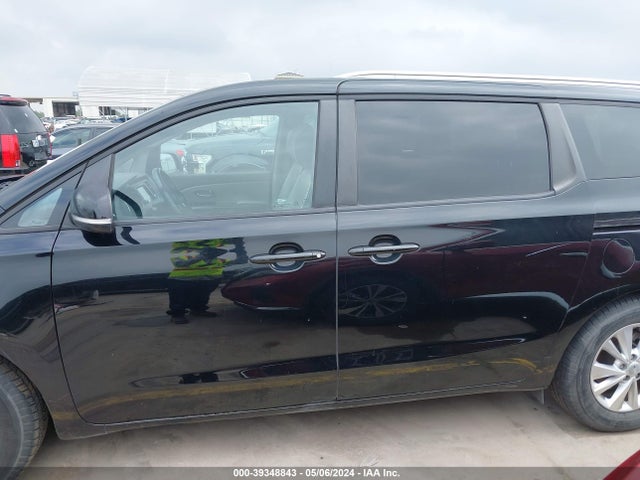 KIA SEDONA LX 2017 KNDMB5C18H6313707 Image 14