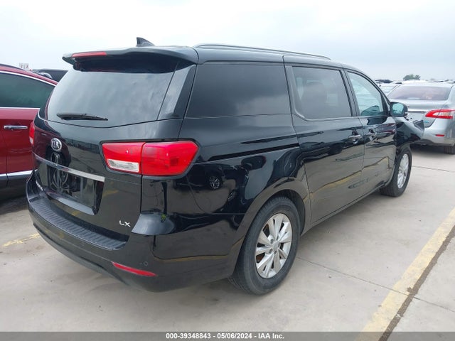 KIA SEDONA LX 2017 KNDMB5C18H6313707 Image 4