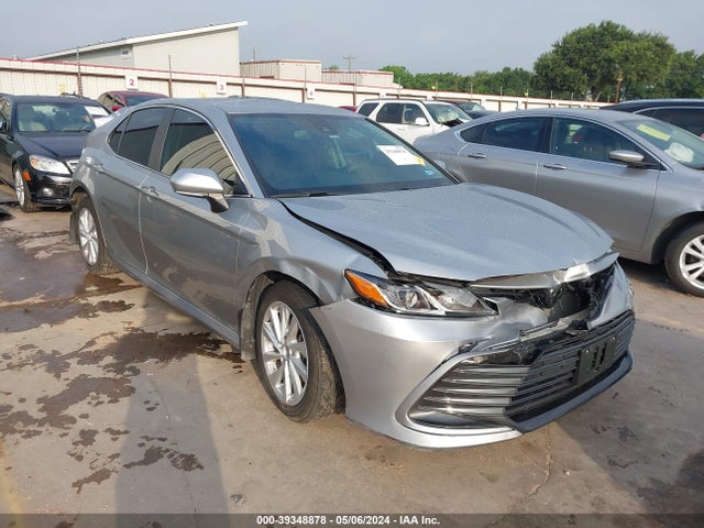 Toyota CAMRY LE 2022 4T1R11AK6NU631521 zdjęcie główne