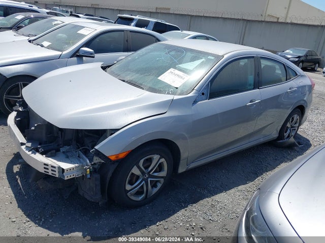 Honda Civic Lx 2018 2HGFC2F58JH603356 Image 2
