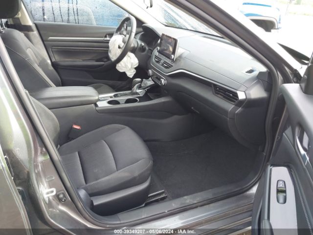 1N4BL4DW9NN411631 Nissan Altima Sv Intelligent Awd