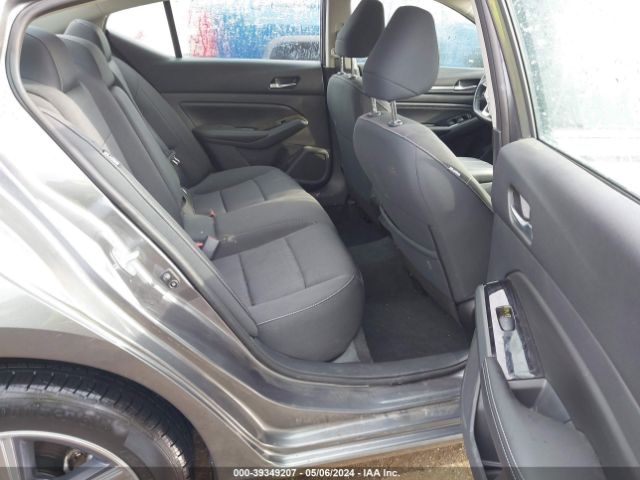 1N4BL4DW9NN411631 Nissan Altima Sv Intelligent Awd