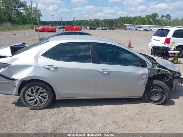 Toyota COROLLA LE 2018 2T1BURHE8JC118807 Image 12