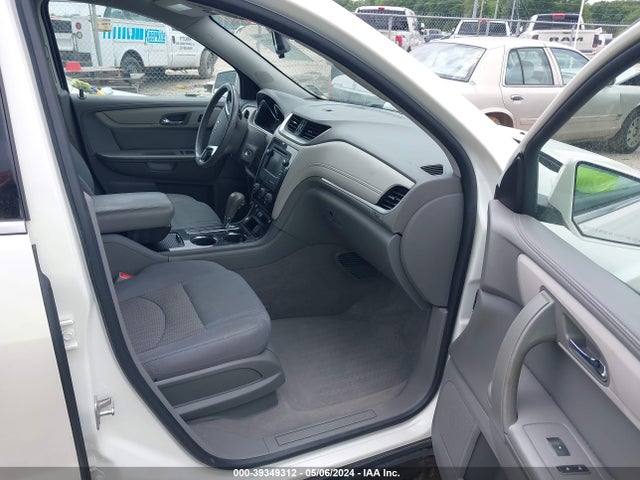 Chevrolet Traverse 1lt 2015 1GNKRGKD8FJ152836 Image 5