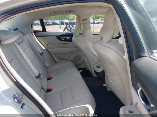 7JR102FK6LG043702 Volvo S60 T5 Momentum