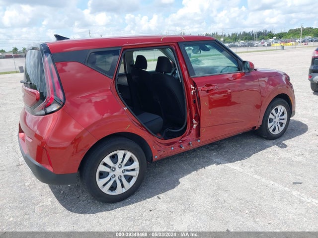 KIA SOUL LX 2023 KNDJ23AU7P7187322 Image 4