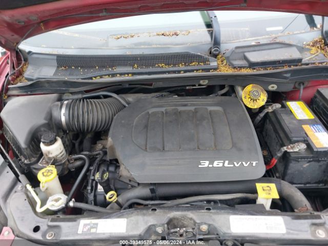 2C4RC1GG4ER195976 Chrysler Town & Country Limited