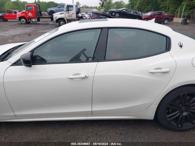 ZAM57YTM6N1389643 Maserati Ghibli Modena Q4