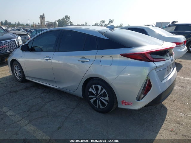 Toyota Prius Prime Plus 2017 JTDKARFP4H3011530 Image 3