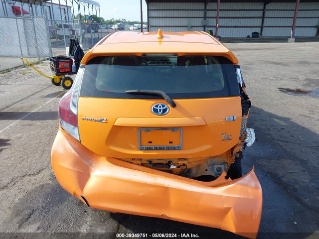 Toyota Prius C Three 2016 JTDKDTB3XG1116316 Image 17