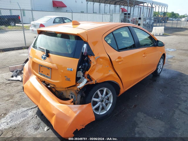 Toyota Prius C Three 2016 JTDKDTB3XG1116316 Image 4
