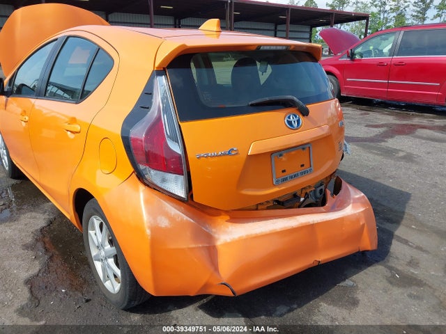 Toyota Prius C Three 2016 JTDKDTB3XG1116316 Image 6