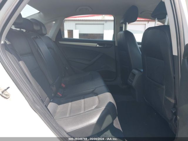 1VWAT7A33EC057194 Volkswagen Passat 1.8t Wolfsburg Edition
