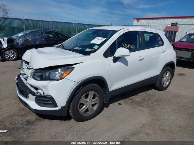 Chevrolet TRAX LS 2017 3GNCJNSB7HL266613 Image 2