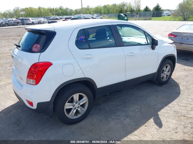 Chevrolet TRAX LS 2017 3GNCJNSB7HL266613 Image 4