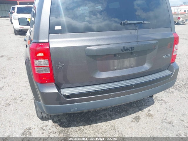 Jeep Patriot Altitude 2014 1C4NJPBAXED887169 Image 12