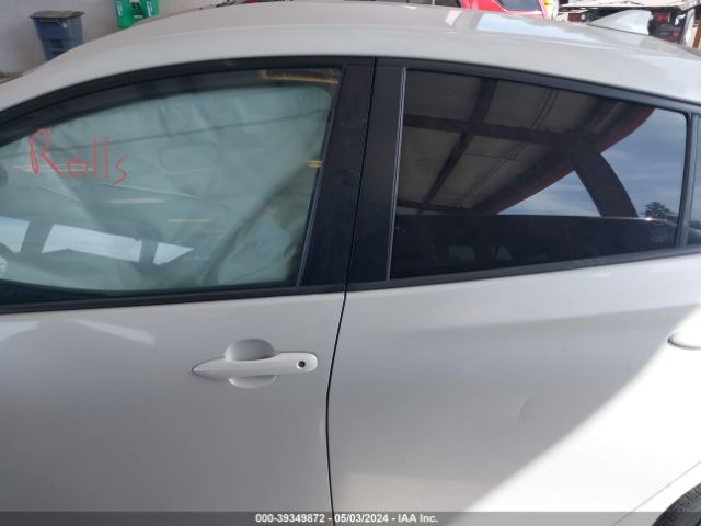 JTDKARFU0G3518168 Toyota Prius Four Touring