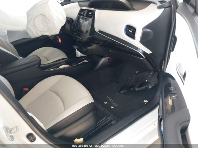 JTDKARFU0G3518168 Toyota Prius Four Touring
