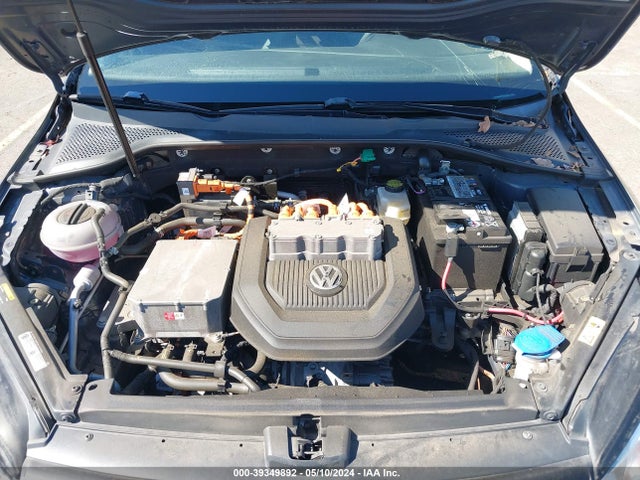 WVWKP7AU3GW910893 Volkswagen E-golf Se