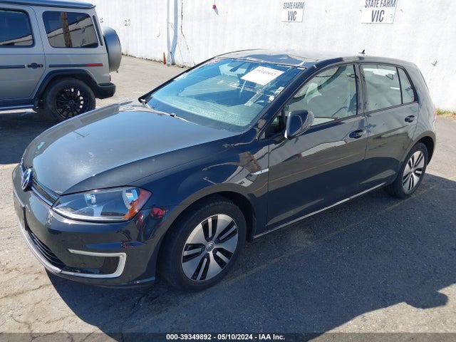 WVWKP7AU3GW910893 Volkswagen E-golf Se