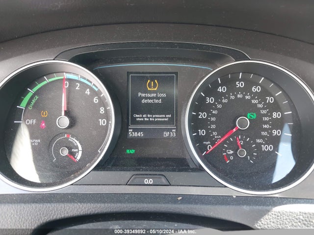 WVWKP7AU3GW910893 Volkswagen E-golf Se