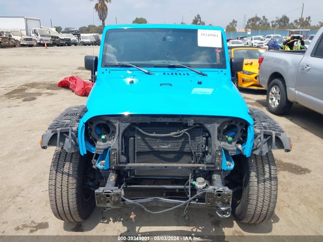 1C4BJWDG7JL810662 Jeep Wrangler Jk Unlimited Sport S 4x4
