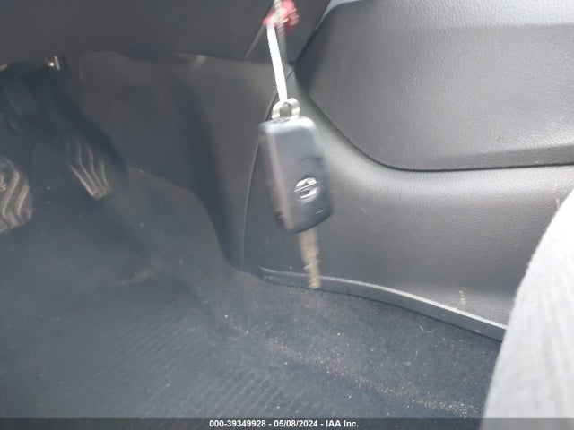 Nissan ROGUE S 2016 KNMAT2MTXGP707216 Image 11