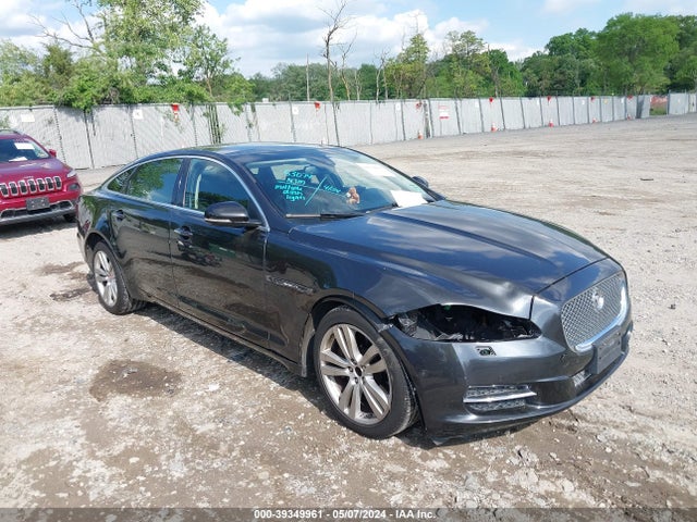 2012 JAGUAR XJ SAJWA2GB9CLV29381 Photo 0
