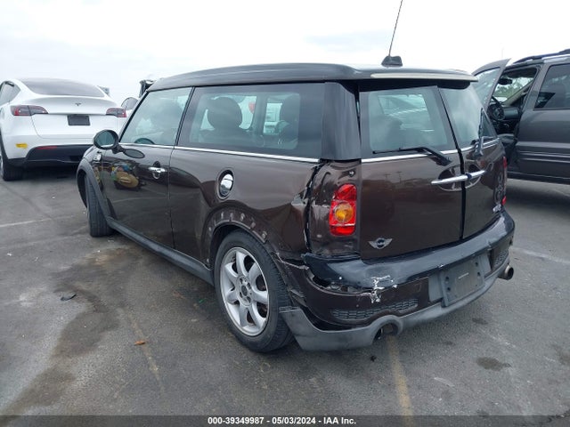 2009 MINI COOPER S CLUBMAN WMWMM33559TP92041 Photo 2