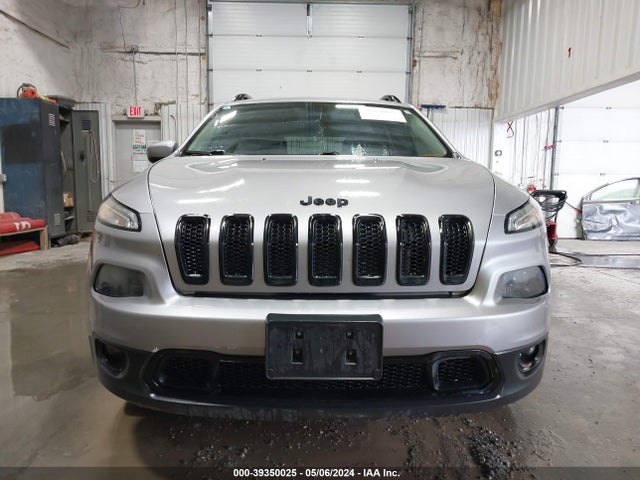 1C4PJMCX2JD503096 Jeep Cherokee Latitude 4x4
