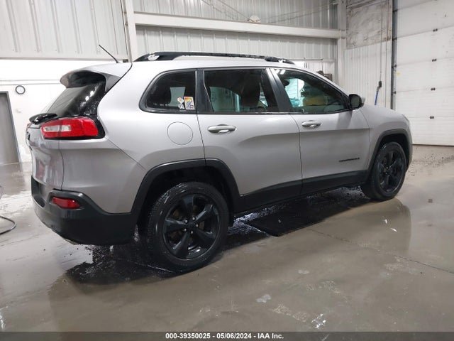1C4PJMCX2JD503096 Jeep Cherokee Latitude 4x4