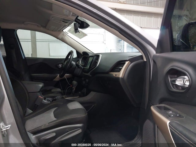 1C4PJMCX2JD503096 Jeep Cherokee Latitude 4x4
