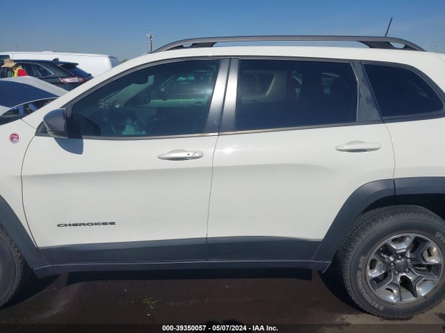 1C4PJMBX3KD103731 Jeep Cherokee Trailhawk Elite 4x4