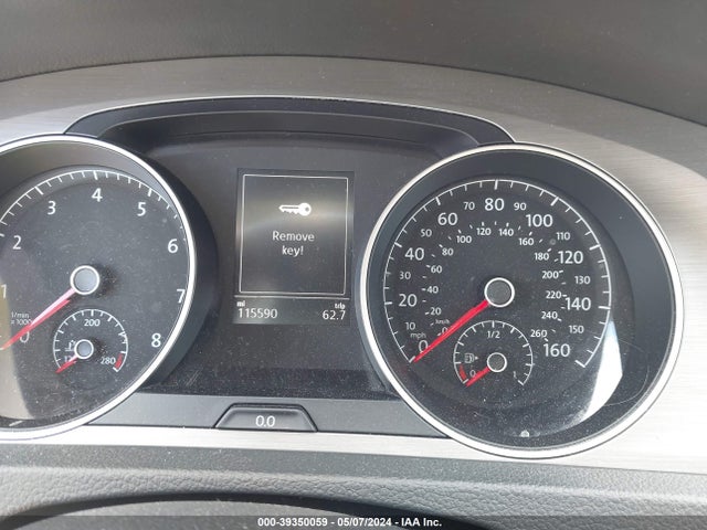 3VW217AU0FM018405 Volkswagen Golf Tsi S 4-door