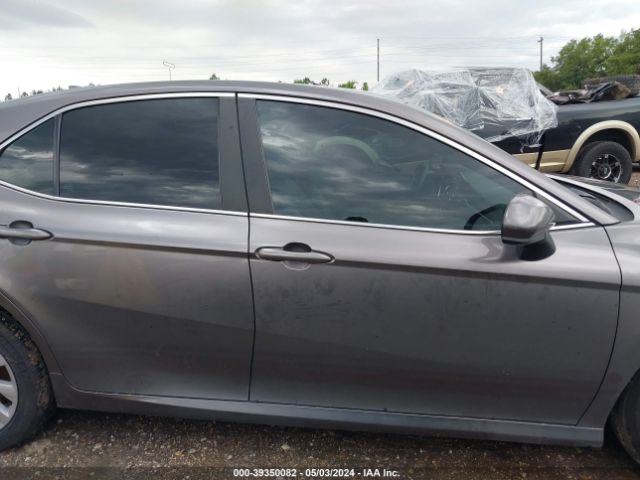 4T1C11AKXMU448952 Toyota CAMRY LE