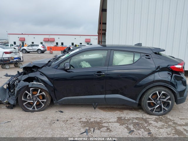 Toyota C-HR XLE 2019 JTNKHMBX2K1035974 Image 14
