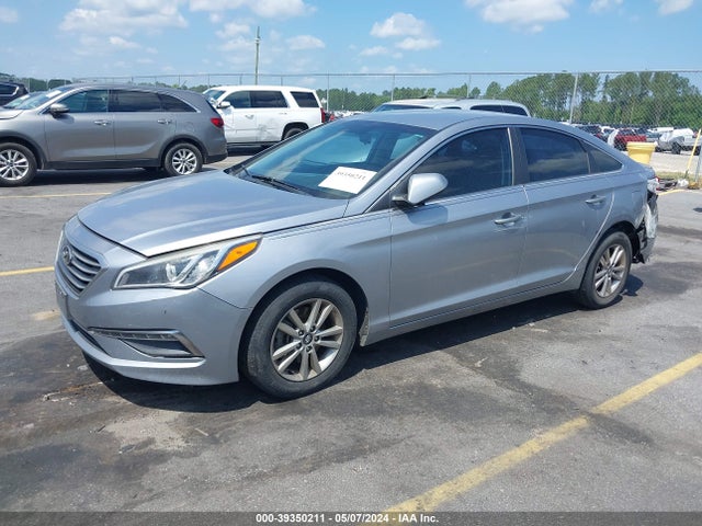 Hyundai SONATA SE 2015 5NPE24AF2FH007585 Image 2