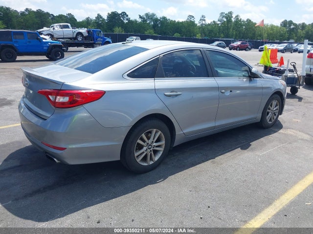 Hyundai SONATA SE 2015 5NPE24AF2FH007585 Image 4