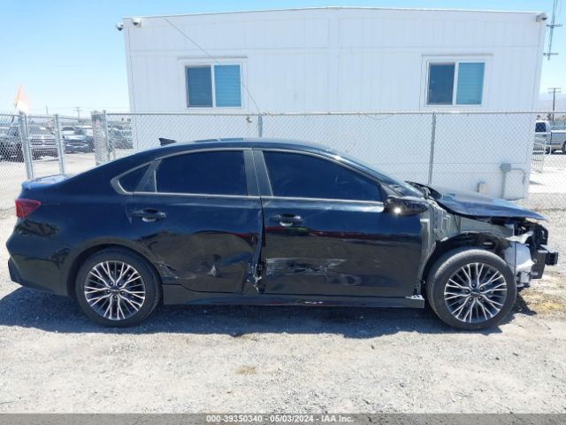3KPF54AD4PE640279 KIA Forte Gt-line