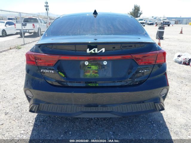 3KPF54AD4PE640279 KIA Forte Gt-line