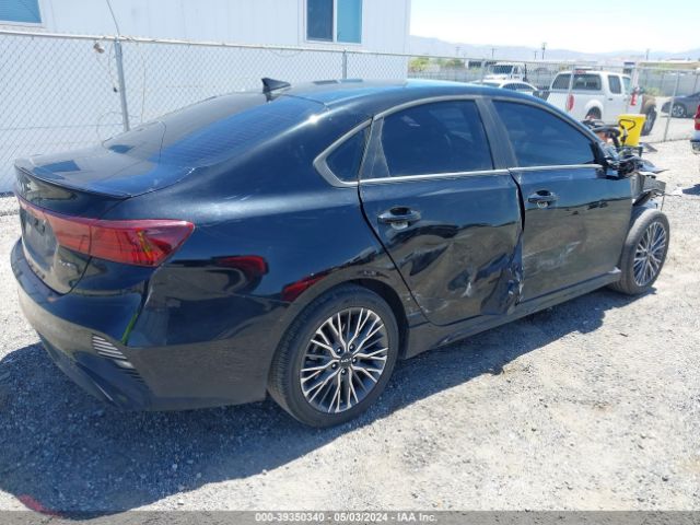 3KPF54AD4PE640279 KIA Forte Gt-line