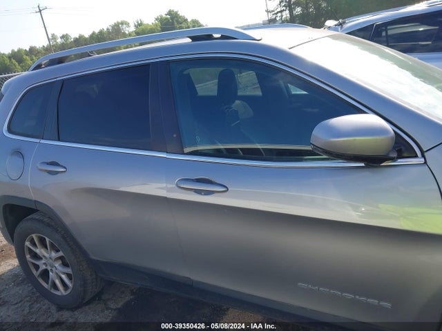 1C4PJLCS7HW507903 Jeep Cherokee Latitude Fwd